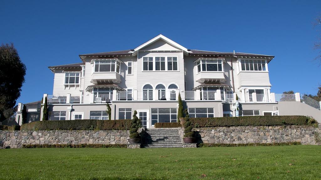 Hackthorne Gardens Luxury Accommodation Christchurch Exterior photo