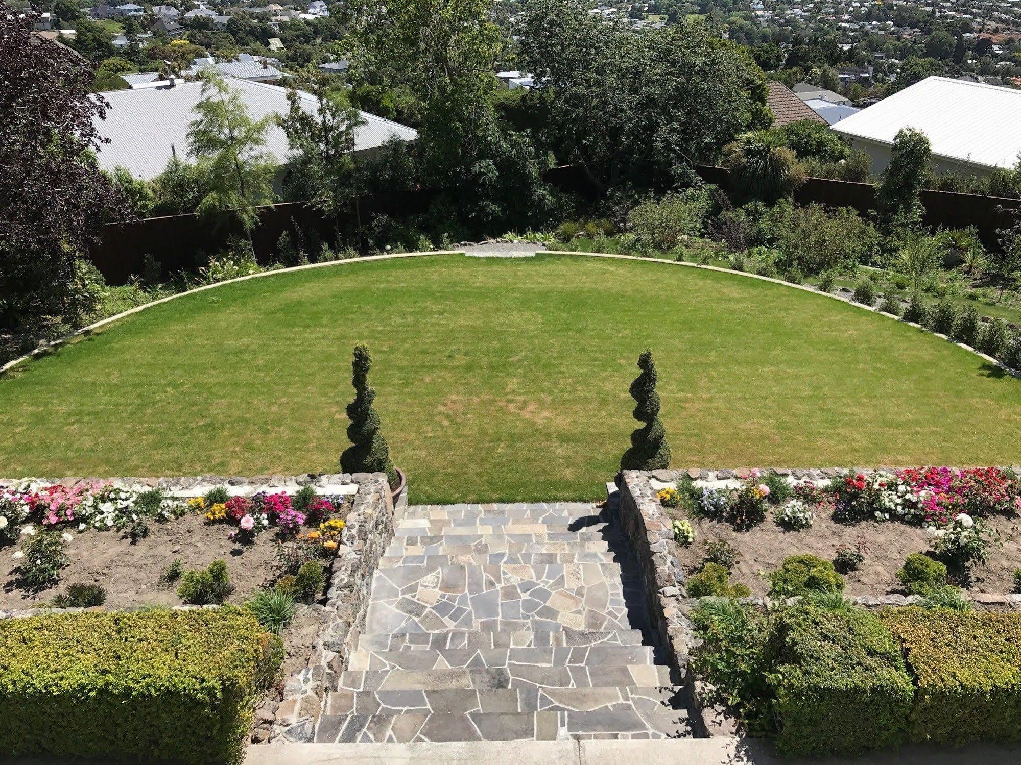 Hackthorne Gardens Luxury Accommodation Christchurch Exterior photo